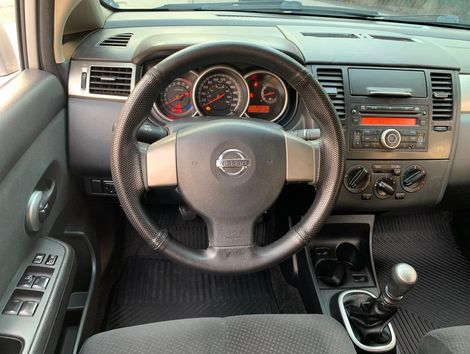 Nissan TIIDA Sedan 1.8 16V Flex Fuel 4p