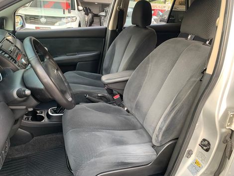 Nissan TIIDA Sedan 1.8 16V Flex Fuel 4p