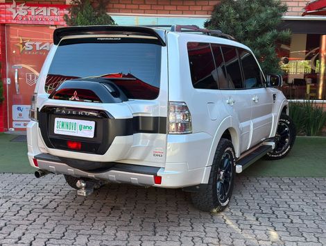 Mitsubishi Pajero HPE Full 3.2 4x4 T.I.Dies. 5p Aut