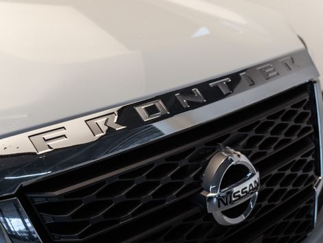 Nissan Frontier PLATI. CD  2.3 Bi-TB Dies.Aut.