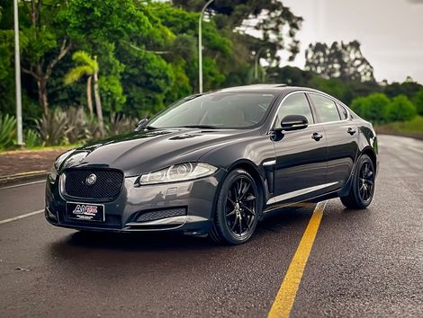 Jaguar XF 2.0 Turbo 16V 240cv Aut.