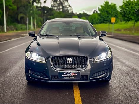 Jaguar XF 2.0 Turbo 16V 240cv Aut.