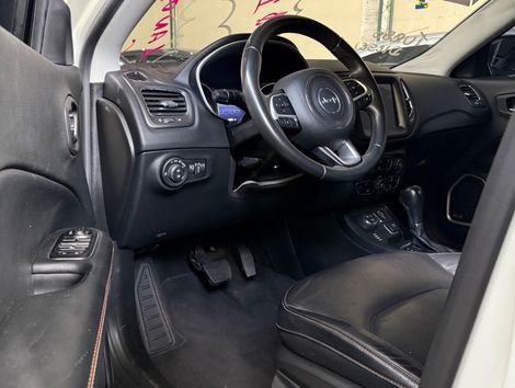 Jeep COMPASS LONGITUDE 2.0 4x4 Dies. 16V Aut.