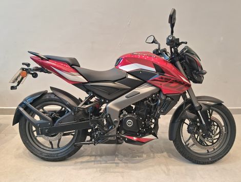 BAJAJ DOMINAR 200