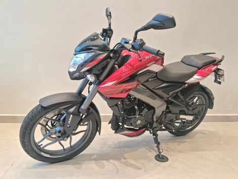 BAJAJ DOMINAR 200