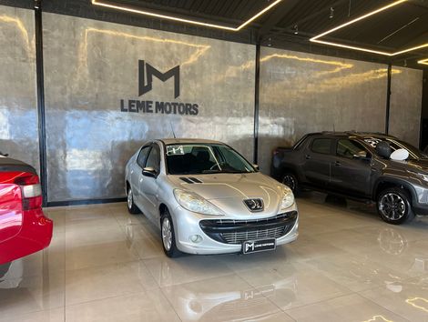 Peugeot 207 Sedan Passion XR 1.4 Flex 8V 4p