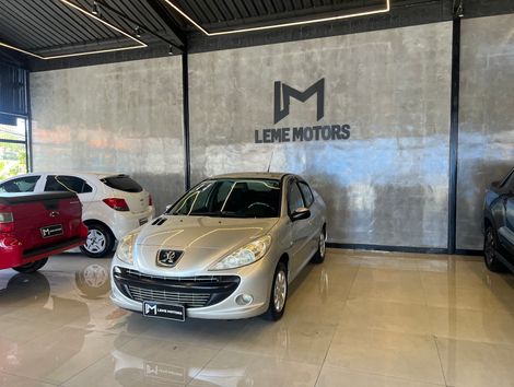 Peugeot 207 Sedan Passion XR 1.4 Flex 8V 4p