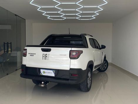 Fiat Strada Volcano 1.3 Flex 8V CD