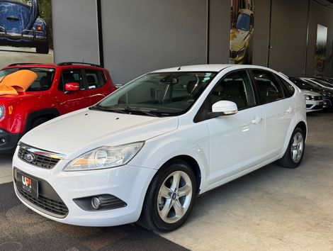 Ford Focus 2.0 16V/SE/SE Plus Flex 5p Aut.