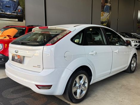 Ford Focus 2.0 16V/SE/SE Plus Flex 5p Aut.