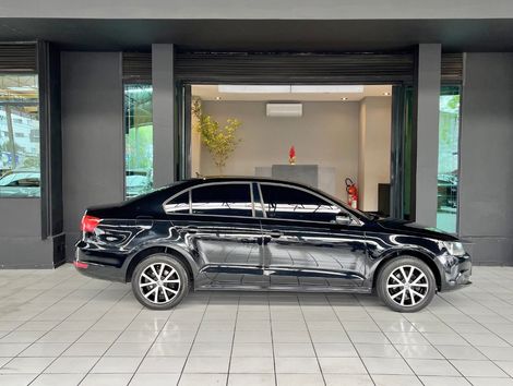 VolksWagen JETTA Comfortline 2.0 T.Flex 8V 4p Tipt.