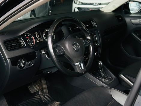 VolksWagen JETTA Comfortline 2.0 T.Flex 8V 4p Tipt.