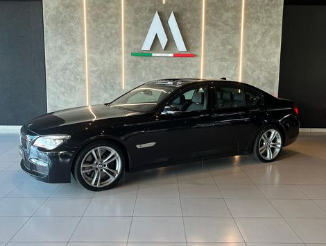 BMW 750i M Sport Sedan 4.4 V8 450cv Aut.