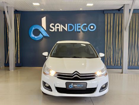 Citroën C4 LOUNGE Origine 2.0 Flex 4p Aut.