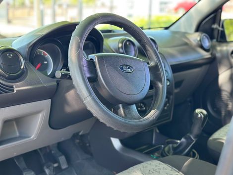 Ford Fiesta Sedan SE 1.6 16V Flex 4p