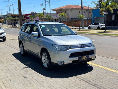 Mitsubishi OUTLANDER 2.0 16V 160cv Aut.