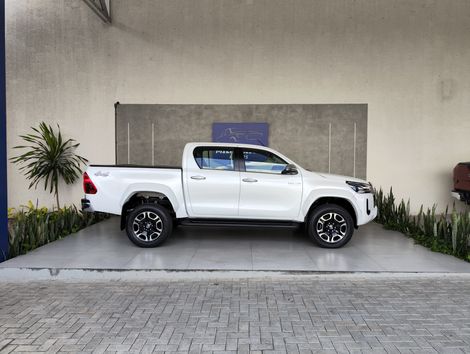 Toyota Hilux CD SRX Plus 4x4 2.8 TDI Die. Aut.