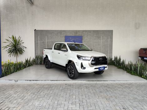 Toyota Hilux CD SRX Plus 4x4 2.8 TDI Die. Aut.