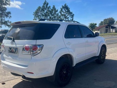 Toyota Hilux CD SR 4x2 2.7 16V/2.7 Flex Aut.