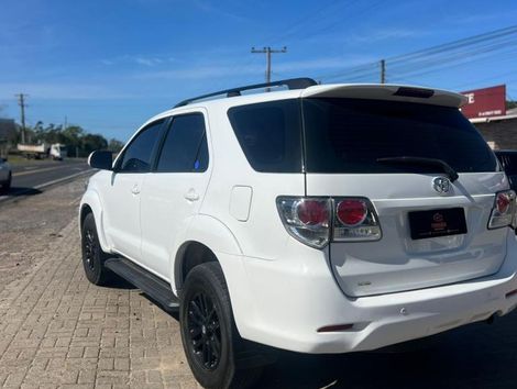 Toyota Hilux CD SR 4x2 2.7 16V/2.7 Flex Aut.