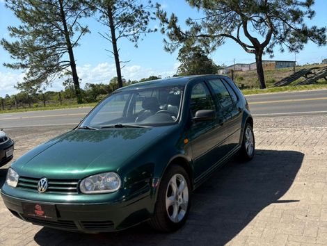 VolksWagen Golf 2.0/ 2.0 Mi Flex Comfortline Aut.