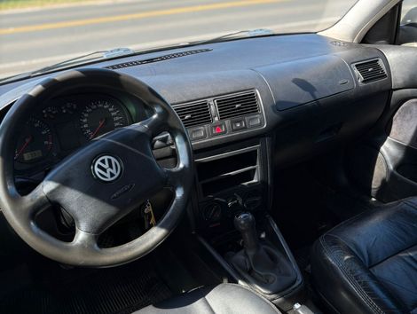 VolksWagen Golf 2.0/ 2.0 Mi Flex Comfortline Aut.