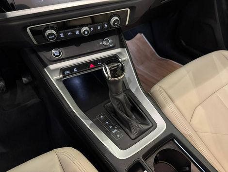 Audi Q3 Prest. 1.4 TFSI Flex/Prest. S-tronic