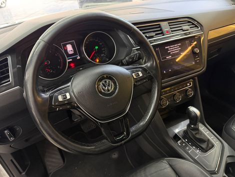 VolksWagen TIGUAN Allspac Comf 250 TSI 1.4 Flex