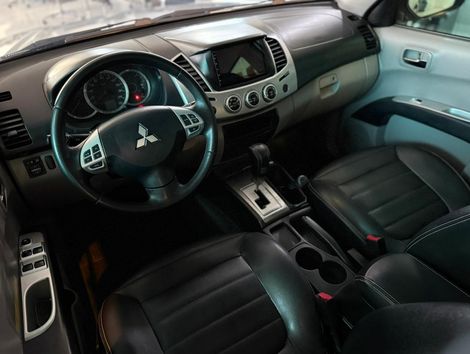Mitsubishi L200 T.OUTDOOR 3.2 CD TB Int. Dies. Aut.