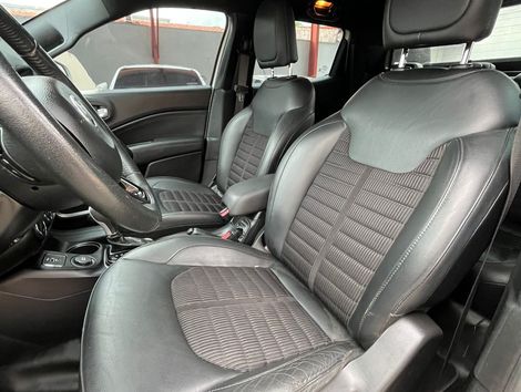 Fiat Toro Freedom 1.8 16V Flex Aut.