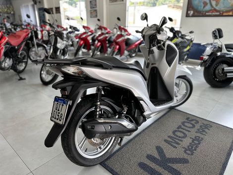 HONDA SH 150i/DLX