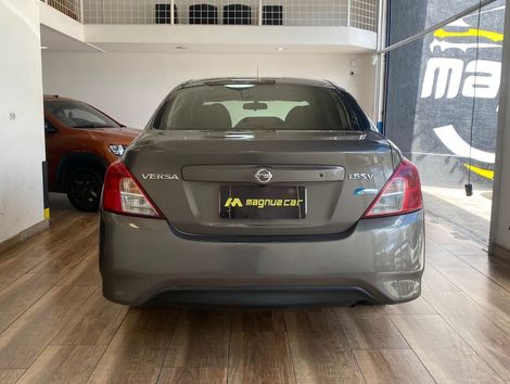 Nissan VERSA SV 1.6 16V FlexStart 4p Aut.