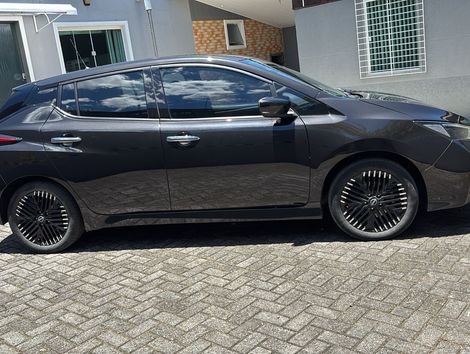 Nissan LEAF Aut. (Elétrico)