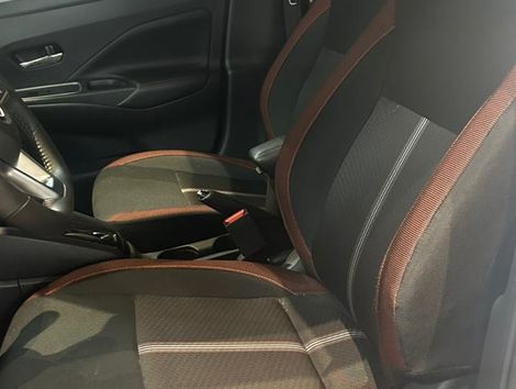 Nissan VERSA SR 1.6 16V Flex Aut.