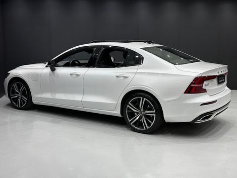 Volvo S60 T-8 R-DESIGN 2.0 407cv (Híbrido)