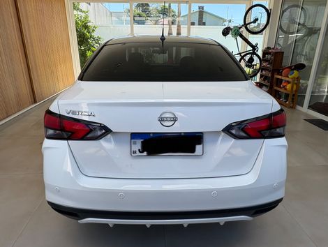 Nissan VERSA Advance 1.6 16V Flex Aut.