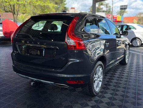 Volvo XC 60 2.0 T5  5p