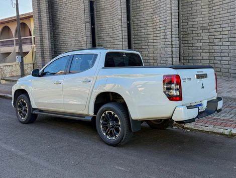 Mitsubishi L200 Triton Sport HPE 2.4 CD Diesel Aut.