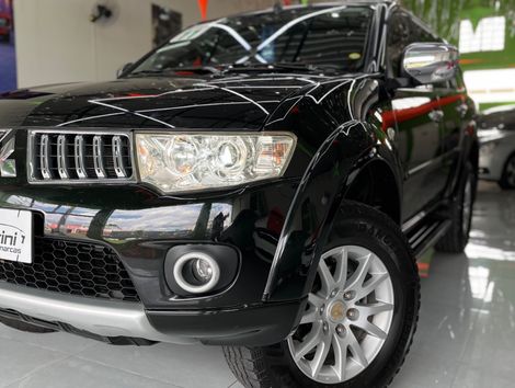 Mitsubishi Pajero DAKAR 3.2 4x4 T.I. Dies. 5p Aut.