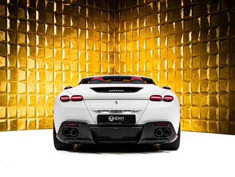 Ferrari Roma Spider 3.9 V8 620cv