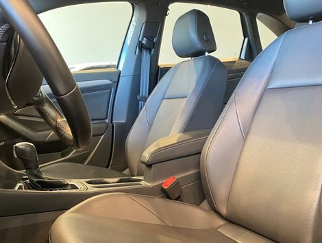 VolksWagen JETTA R-Line 250 TSI 1.4 Flex 16V Aut.