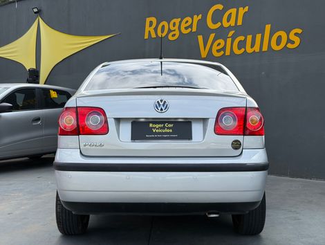 VolksWagen Polo Sedan 1.6 Mi Total Flex 8V 4p