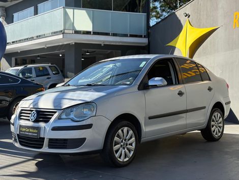 VolksWagen Polo Sedan 1.6 Mi Total Flex 8V 4p