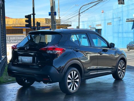 Nissan KICKS SL 1.6 16V FlexStar 5p Aut.