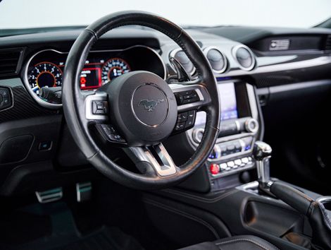 Ford Mustang Black Shadow 5.0 V8