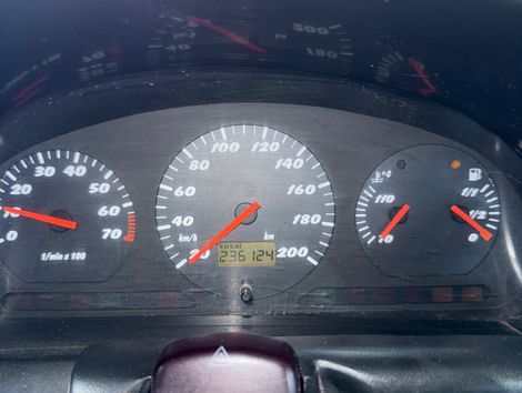 VolksWagen Parati C 1.6/ CL 1.6 Mi 2p e 4p