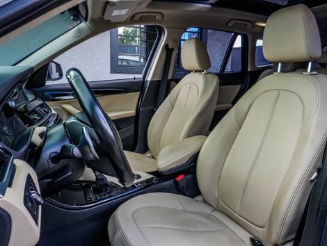 BMW X1 SDRIVE 20i X-Line 2.0 TB Active Flex