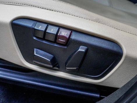 BMW X1 SDRIVE 20i X-Line 2.0 TB Active Flex