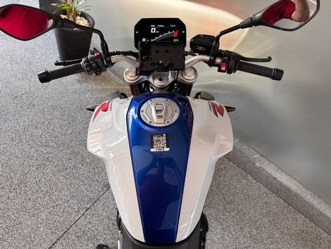 BMW F 900 R Sport Plus