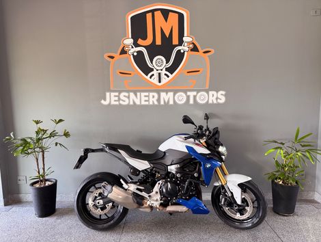 BMW F 900 R Sport Plus